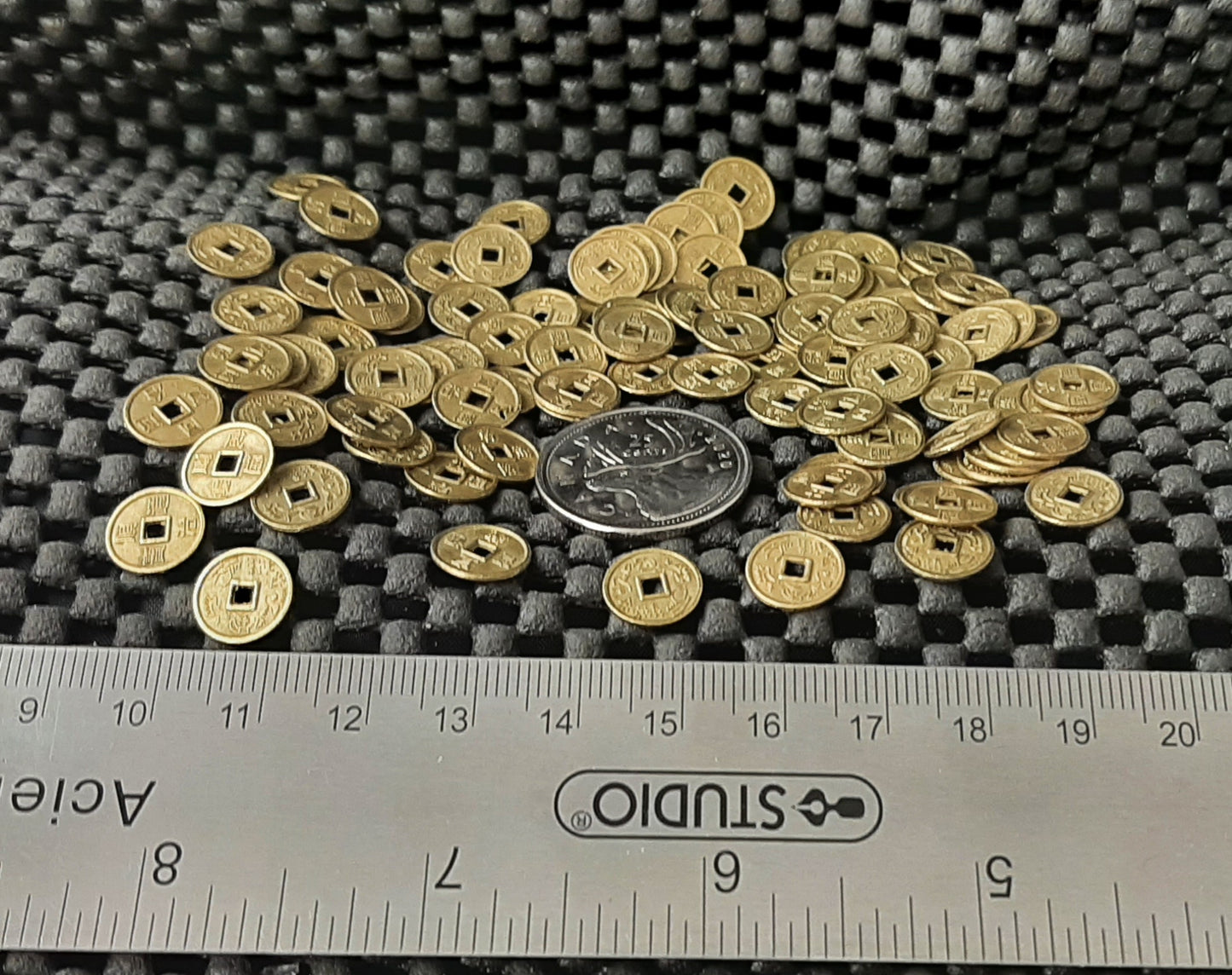 Lucky Coin 10mm, 100pk