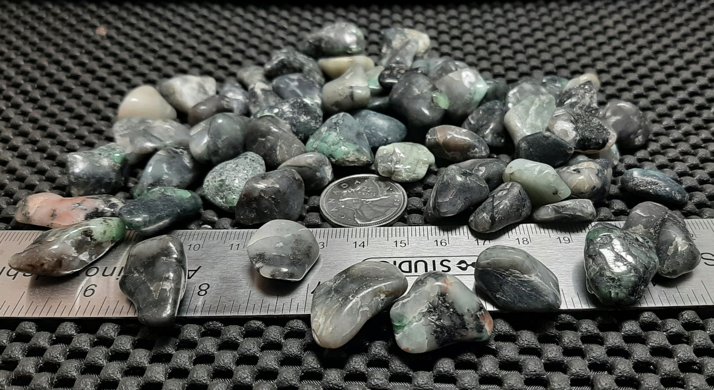 Emerald Tumble by 250g, xSmall ~15mm - 20mm
