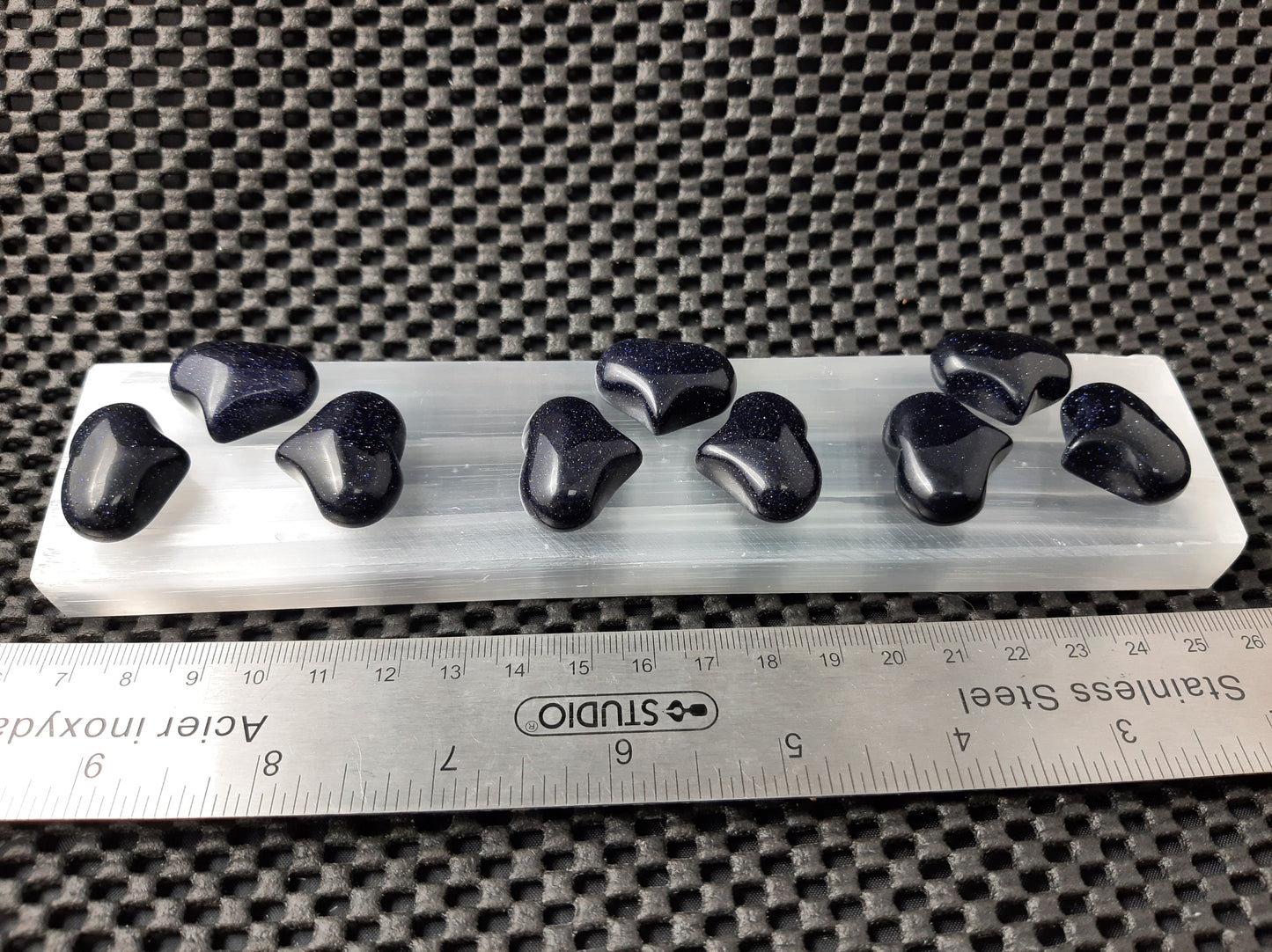 Puff Heart, Assorted Stones 25mm WS